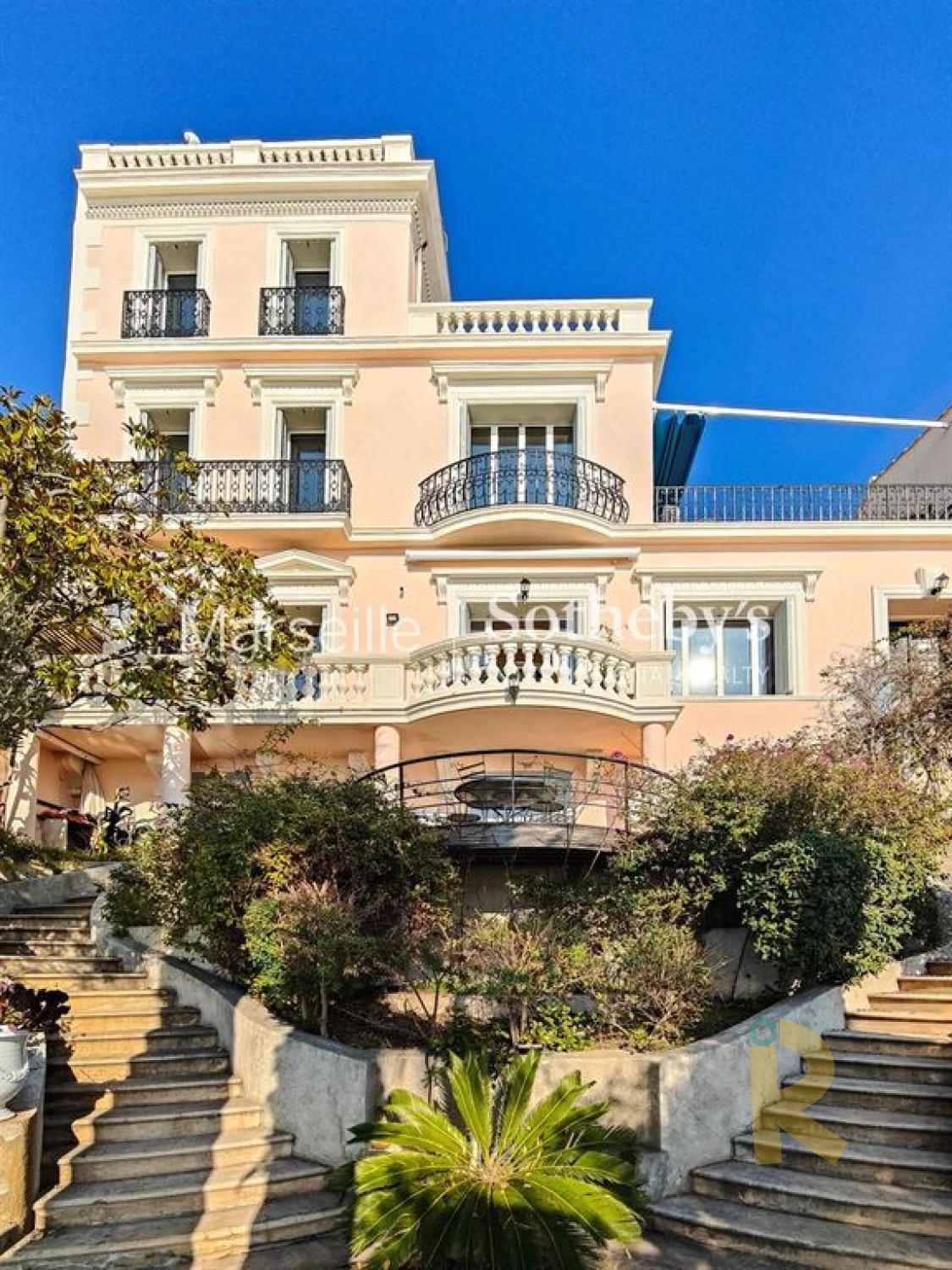 8-room-luxury-townhouse-for-sale-in-marseille-france-big-4